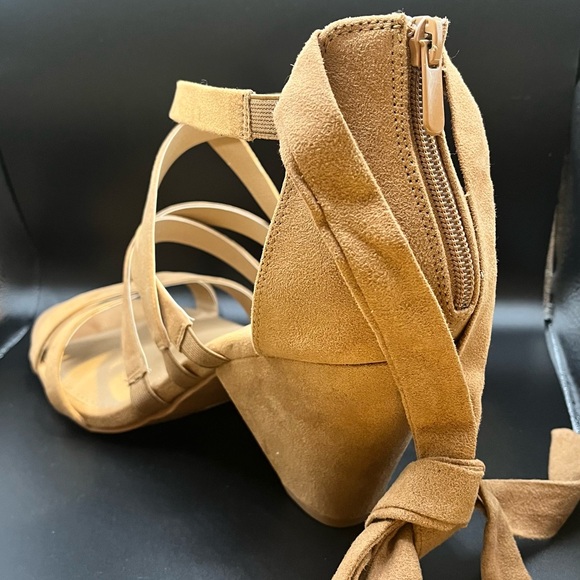 Torrid Brown Laceup Sandal - Picture 3 of 6